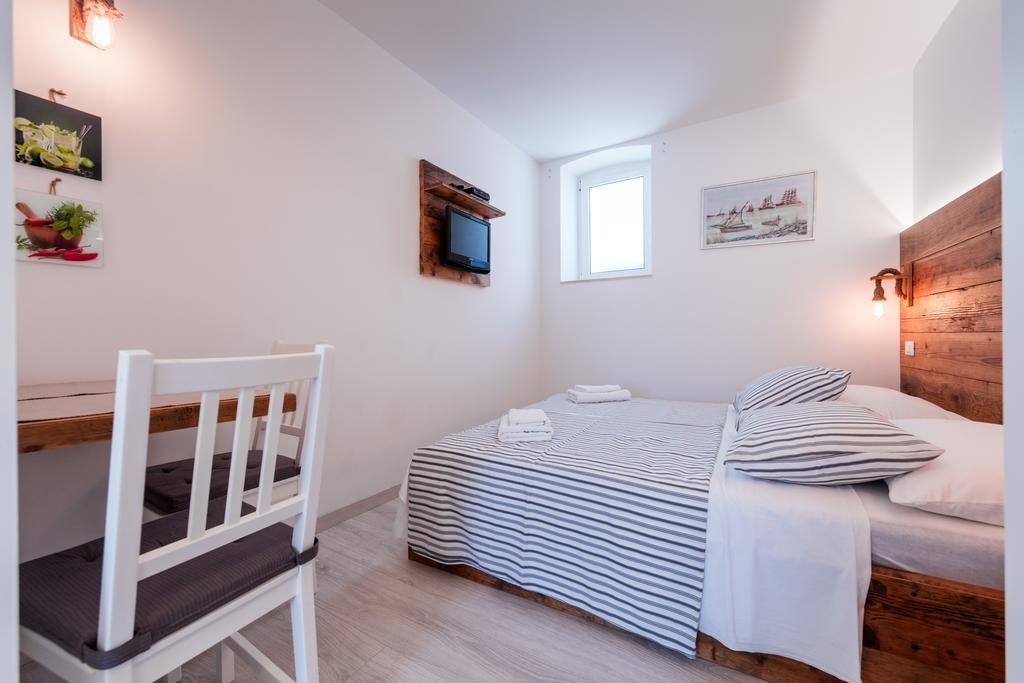 Apartments Sole Komiža Extérieur photo